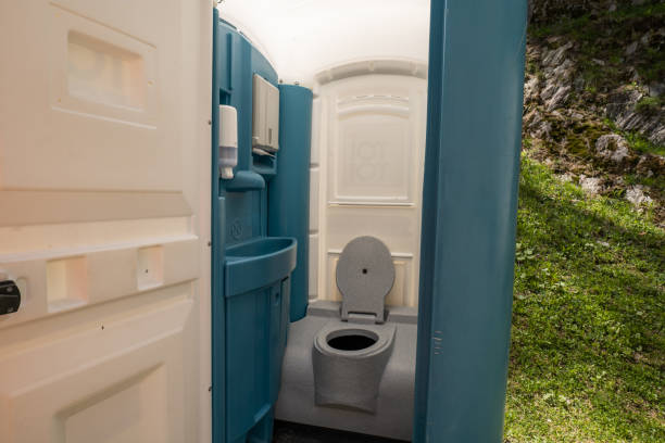 Portable Toilet Options We Offer in Glenwood, IA